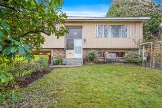 Photo 1: 12021 GLENHURST Street in Maple Ridge: East Central House for sale : MLS®# R2634784