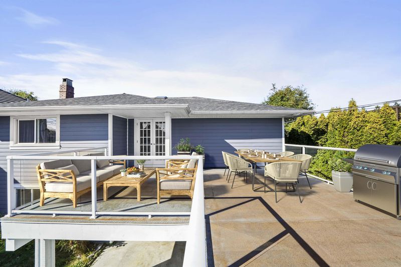 FEATURED LISTING: 4411 BLUNDELL Road Richmond